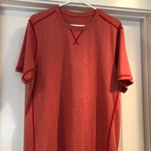 Men’s Lululemon t-shirt